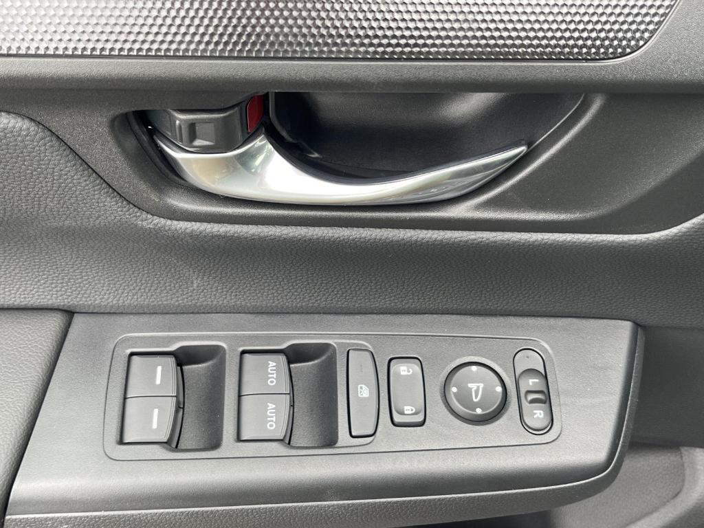 new 2026 Honda CR-V Hybrid car, priced at $40,650