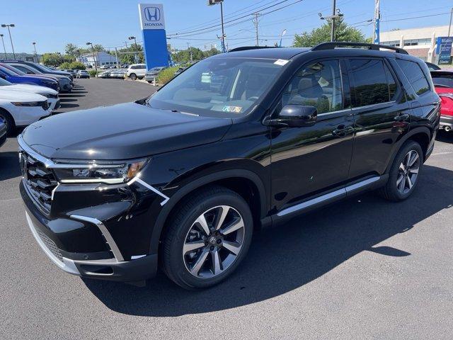 new 2025 Honda Pilot car, priced at $54,175