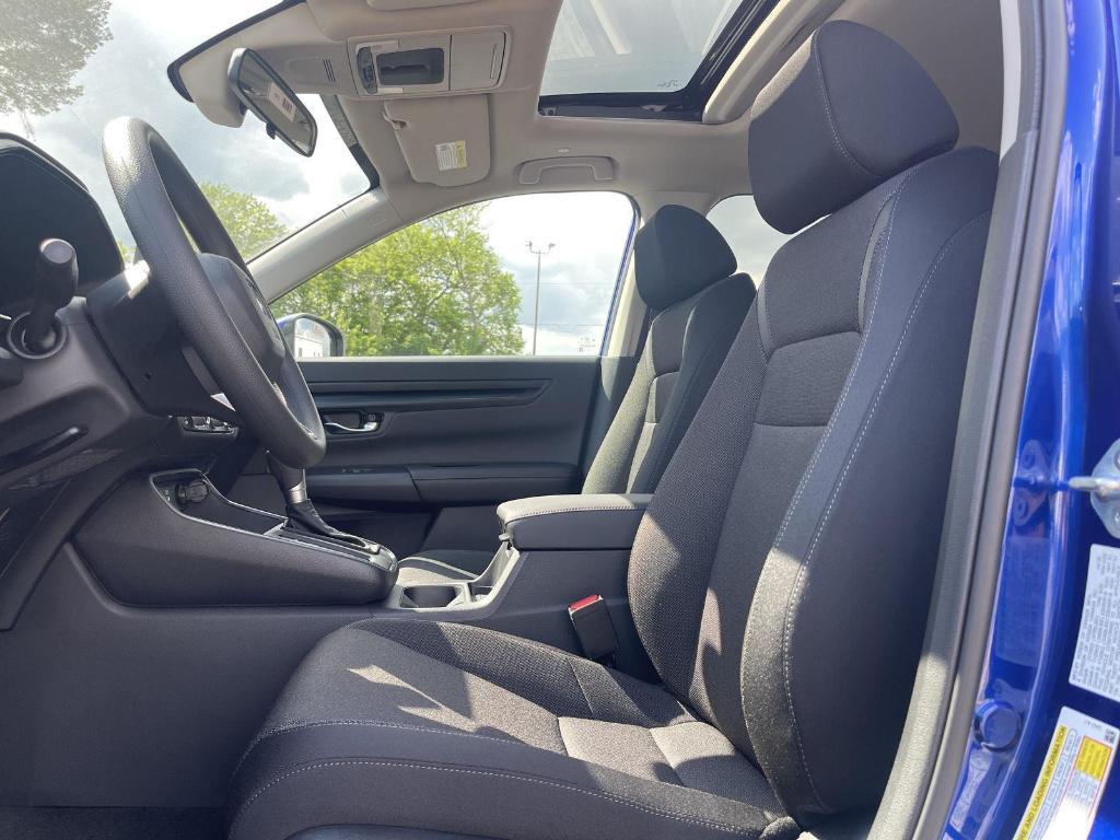 new 2025 Honda CR-V car, priced at $35,700