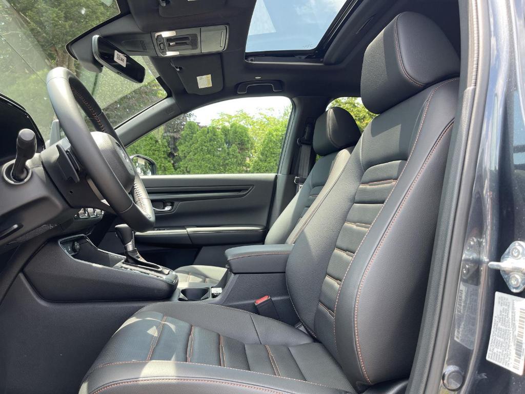 new 2026 Honda CR-V Hybrid car, priced at $41,620