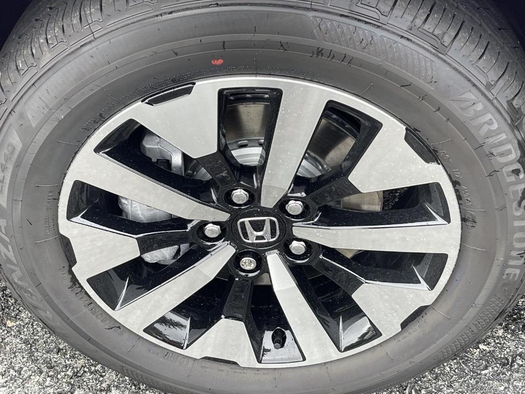 new 2025 Honda Odyssey car, priced at $44,125