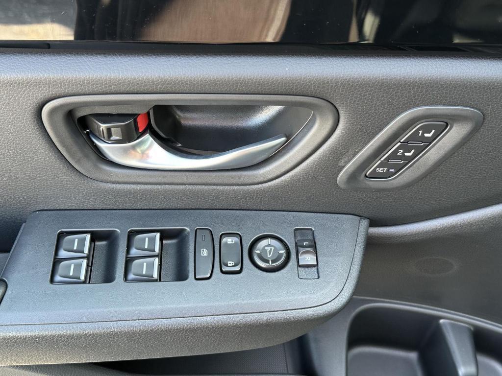 new 2025 Honda Pilot car, priced at $47,095
