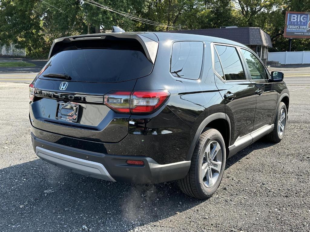 new 2025 Honda Pilot car, priced at $47,095