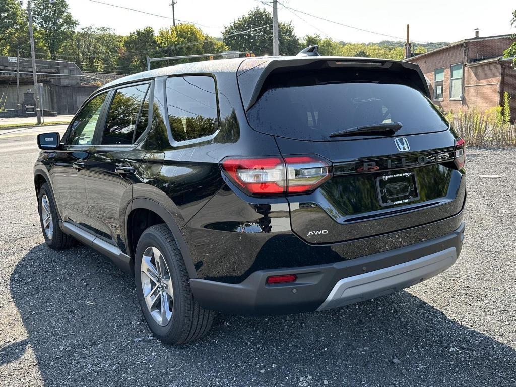 new 2025 Honda Pilot car, priced at $47,095