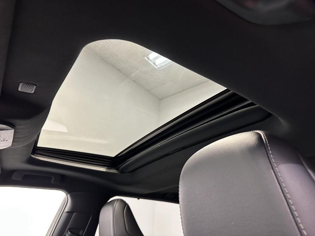 used 2022 Toyota Highlander car, priced at $38,995