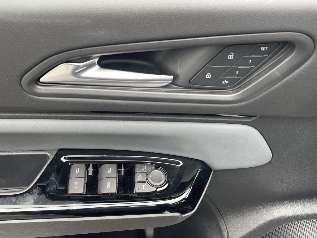 new 2025 Honda Prologue car, priced at $59,805