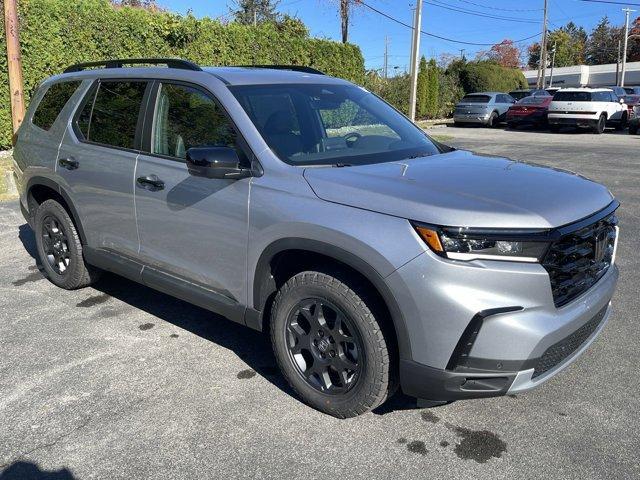 new 2025 Honda Pilot car, priced at $48,637