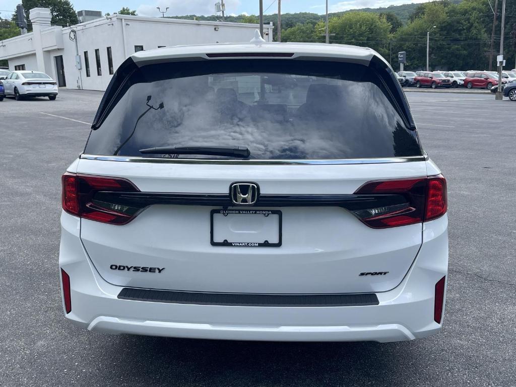 new 2026 Honda Odyssey car, priced at $45,800