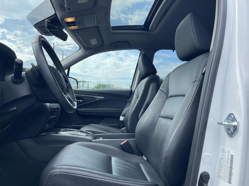 used 2022 Honda Pilot car, priced at $29,995
