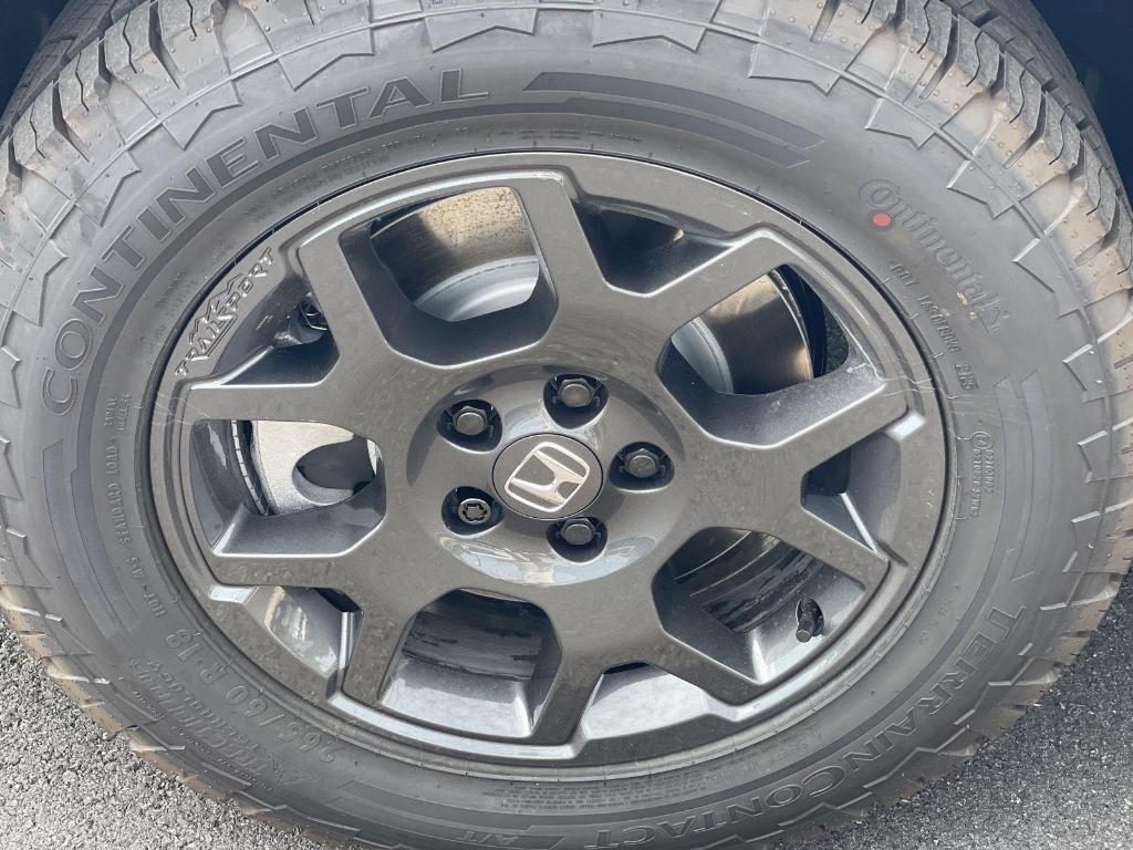 new 2025 Honda Pilot car, priced at $49,850