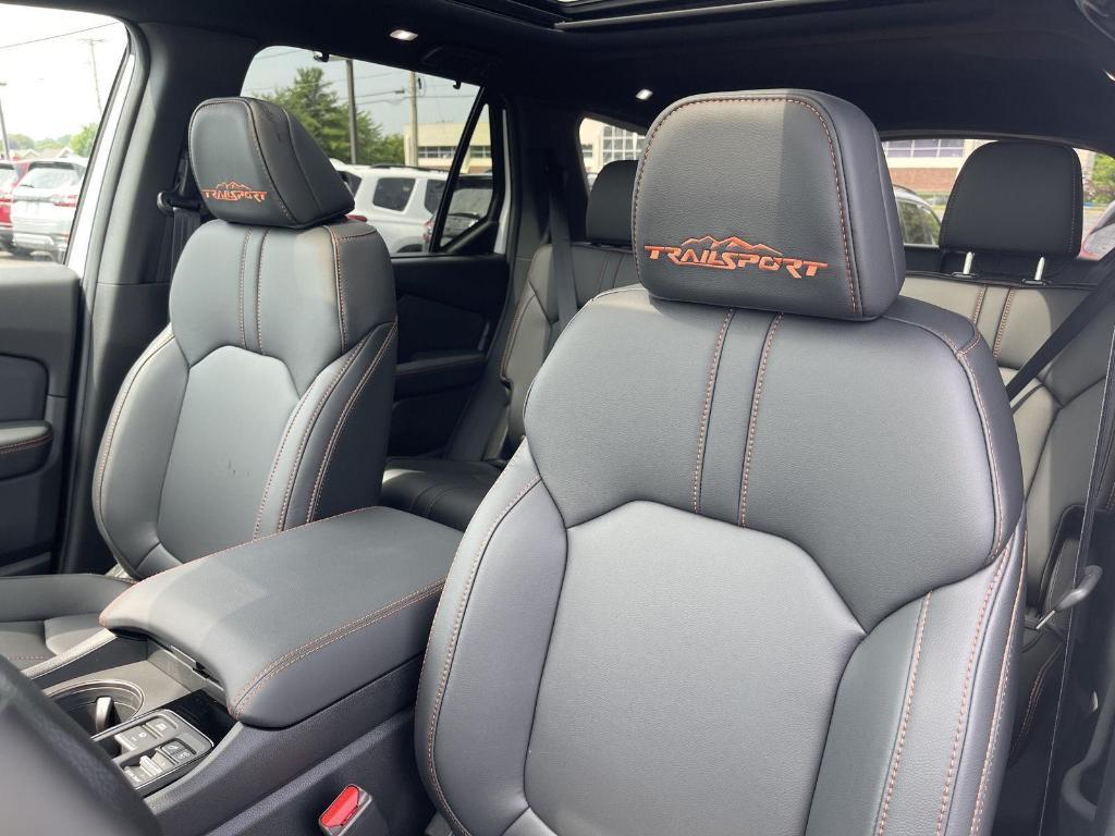 new 2025 Honda Pilot car, priced at $49,850