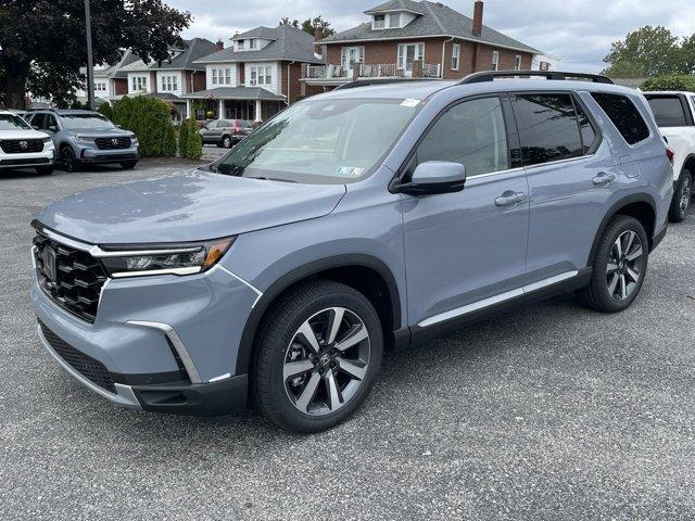 new 2025 Honda Pilot car, priced at $51,450