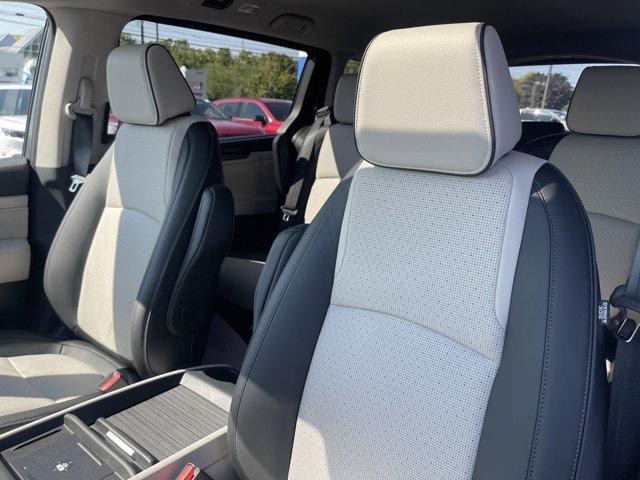 new 2025 Honda Odyssey car, priced at $52,275