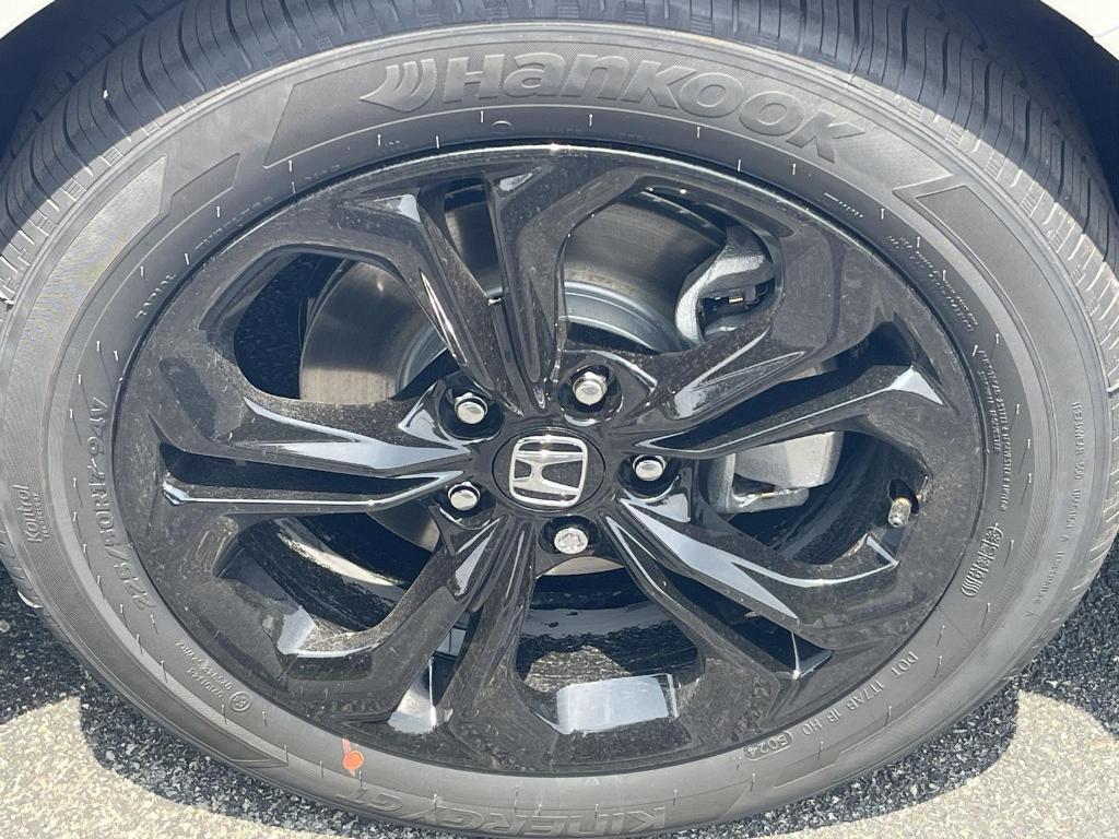 new 2025 Honda Accord car, priced at $32,165