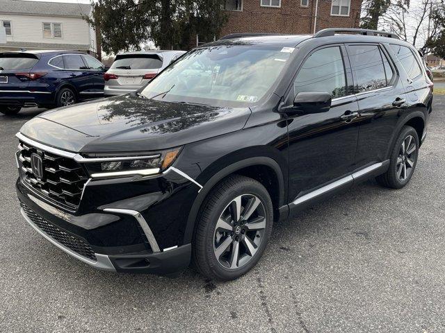 new 2025 Honda Pilot car, priced at $50,995