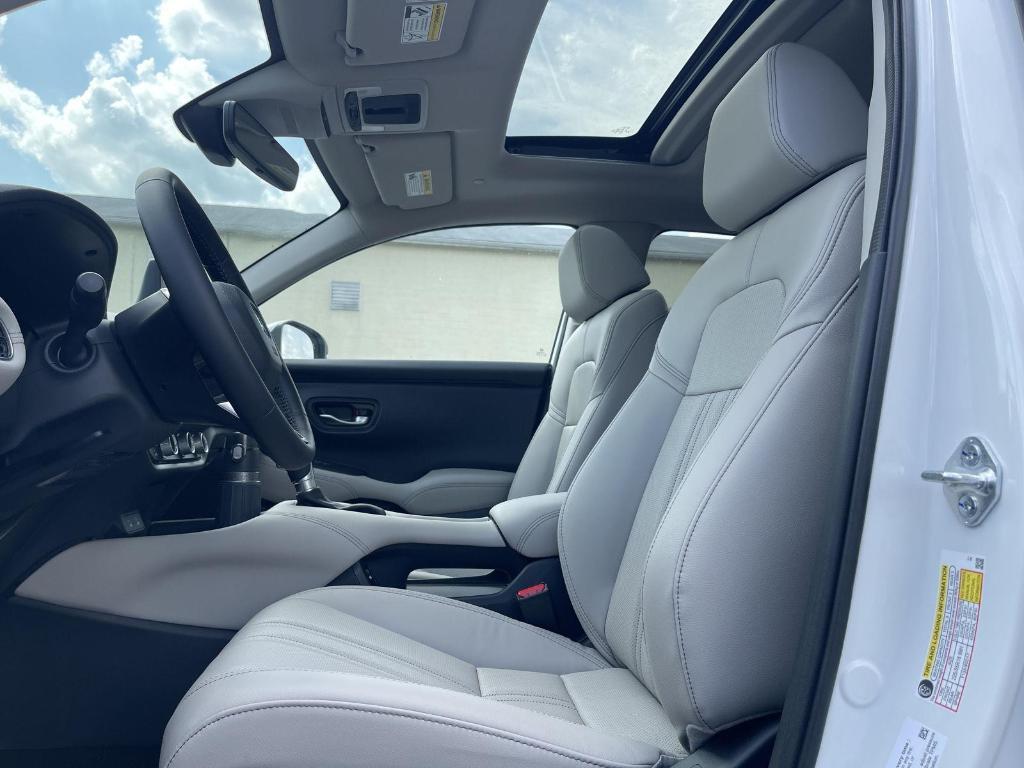 new 2026 Honda HR-V car, priced at $33,400