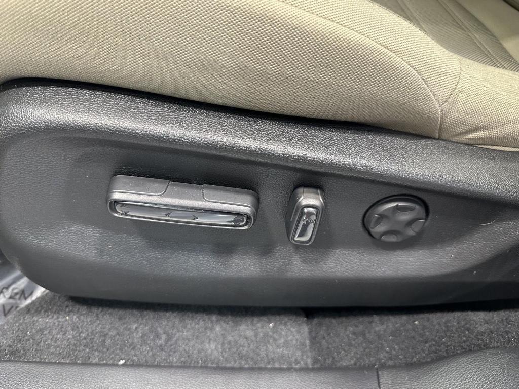 used 2022 Honda CR-V car, priced at $27,995