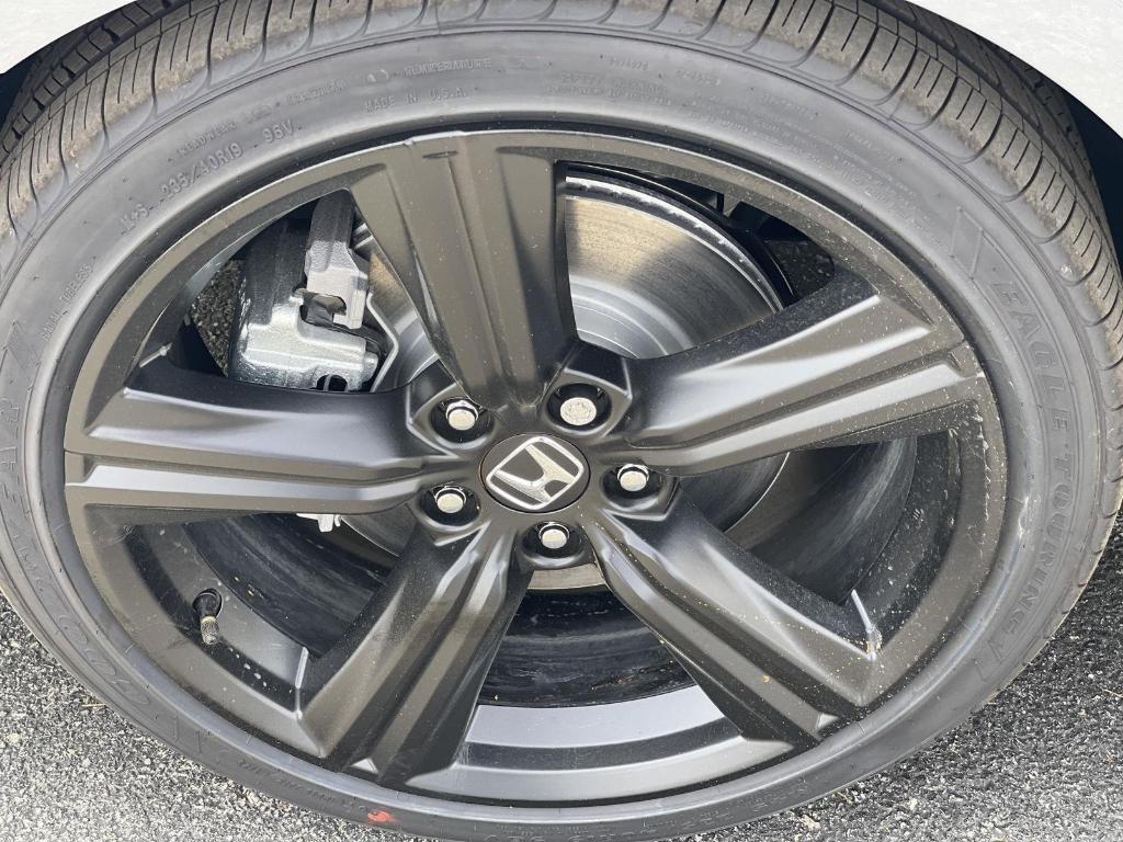new 2025 Honda Accord Hybrid car, priced at $36,980