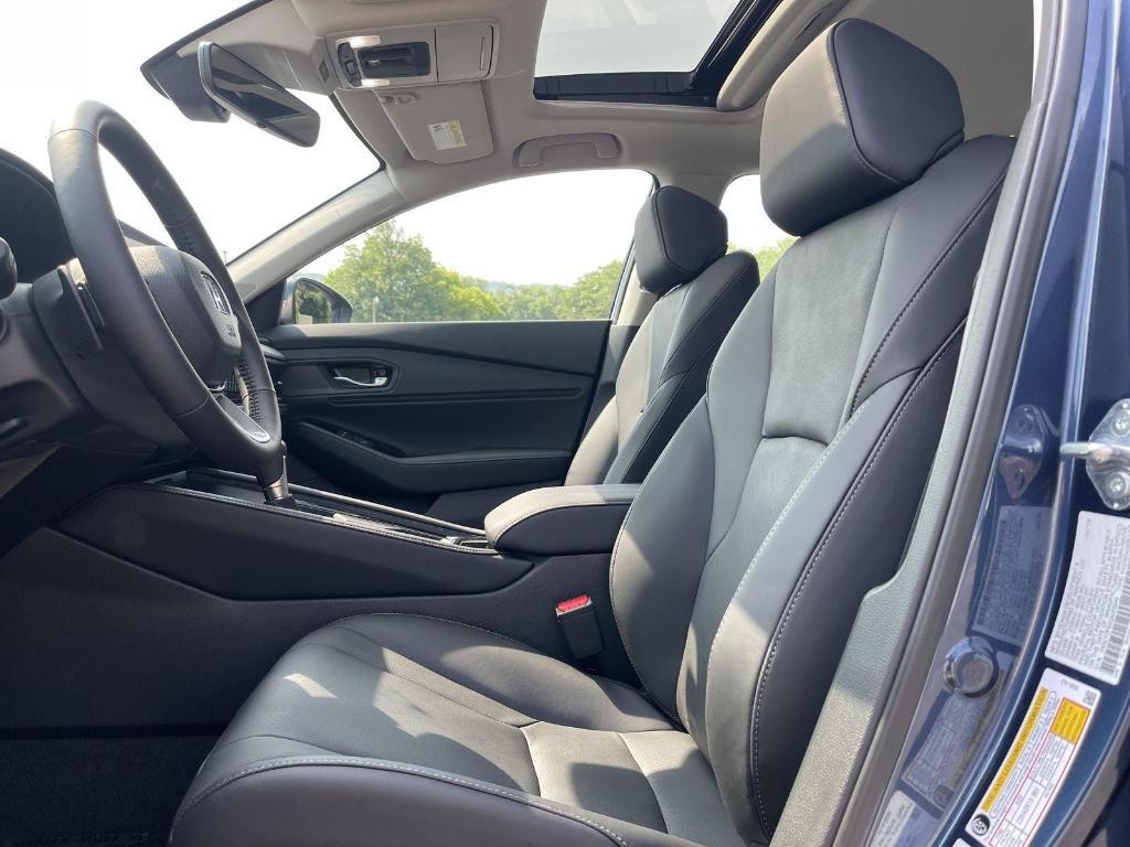 new 2025 Honda Accord Hybrid car, priced at $40,450