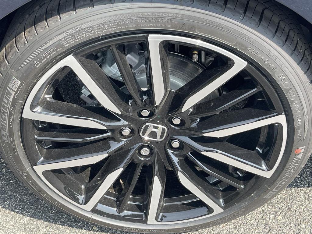 new 2025 Honda Accord Hybrid car, priced at $40,450