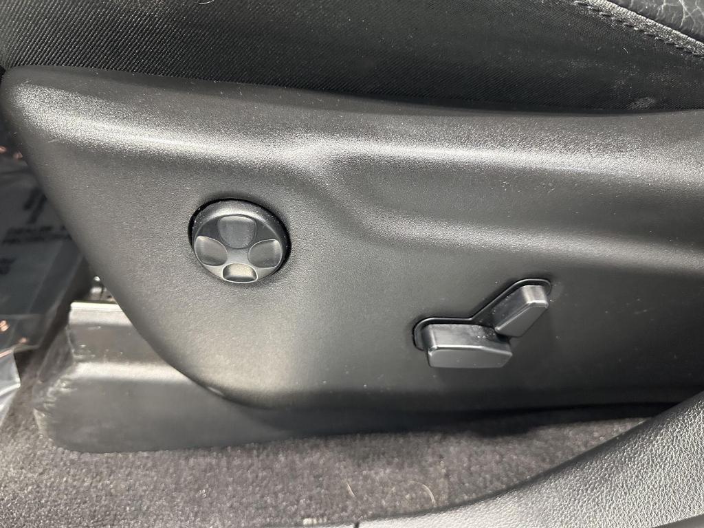 used 2021 Jeep Grand Cherokee car, priced at $27,595