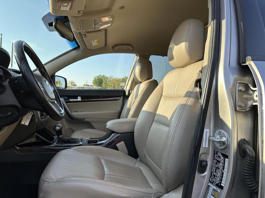 used 2015 Kia Sorento car, priced at $9,995