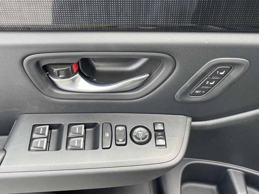 new 2025 Honda Pilot car, priced at $56,030