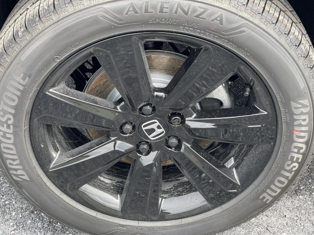 new 2025 Honda Pilot car, priced at $56,030