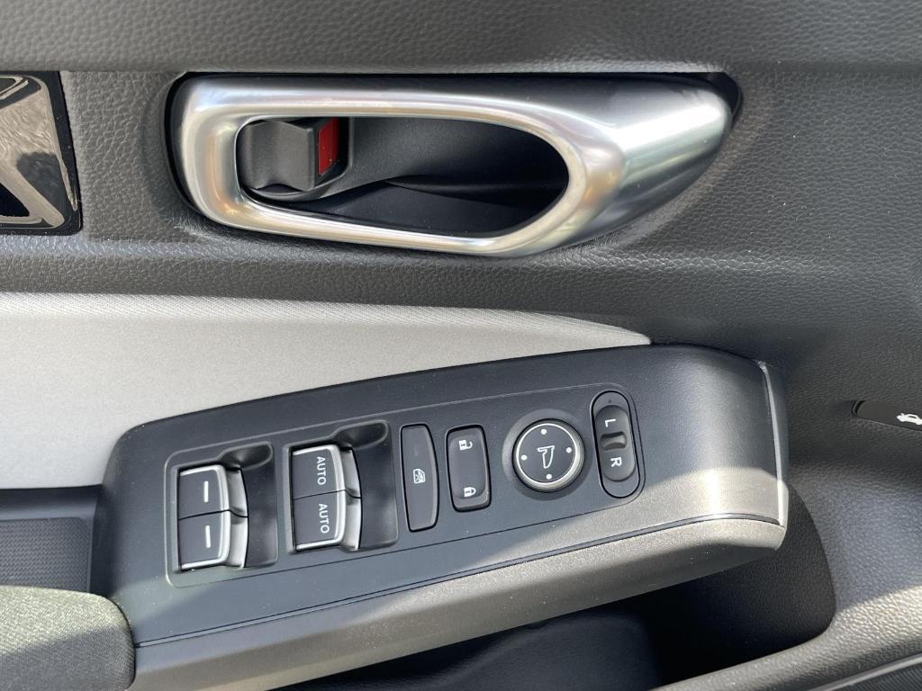 new 2025 Honda Civic Hybrid car, priced at $30,100
