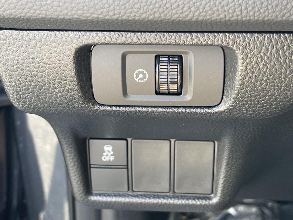 new 2025 Honda Civic Hybrid car, priced at $30,100