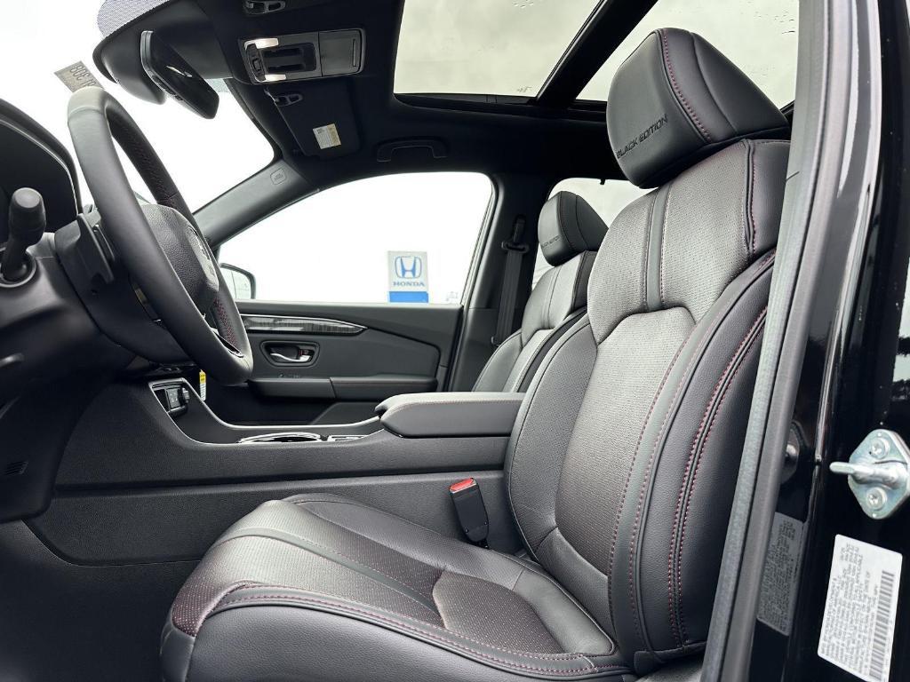 new 2025 Honda Pilot car, priced at $56,075