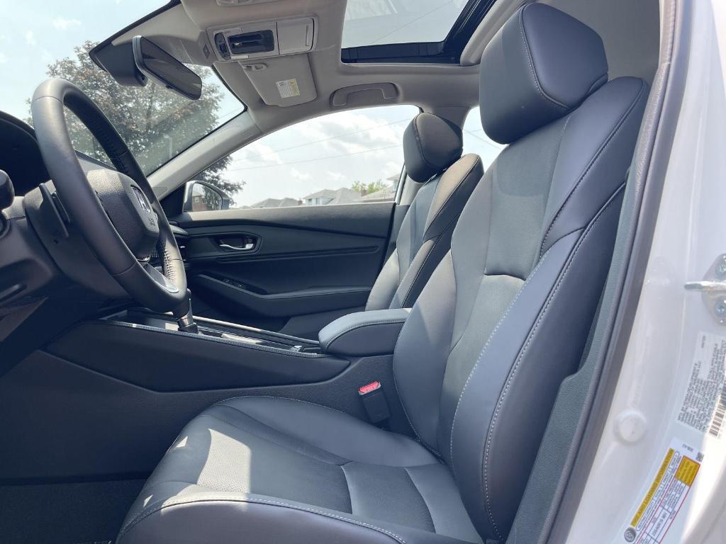 new 2025 Honda Accord Hybrid car, priced at $40,905