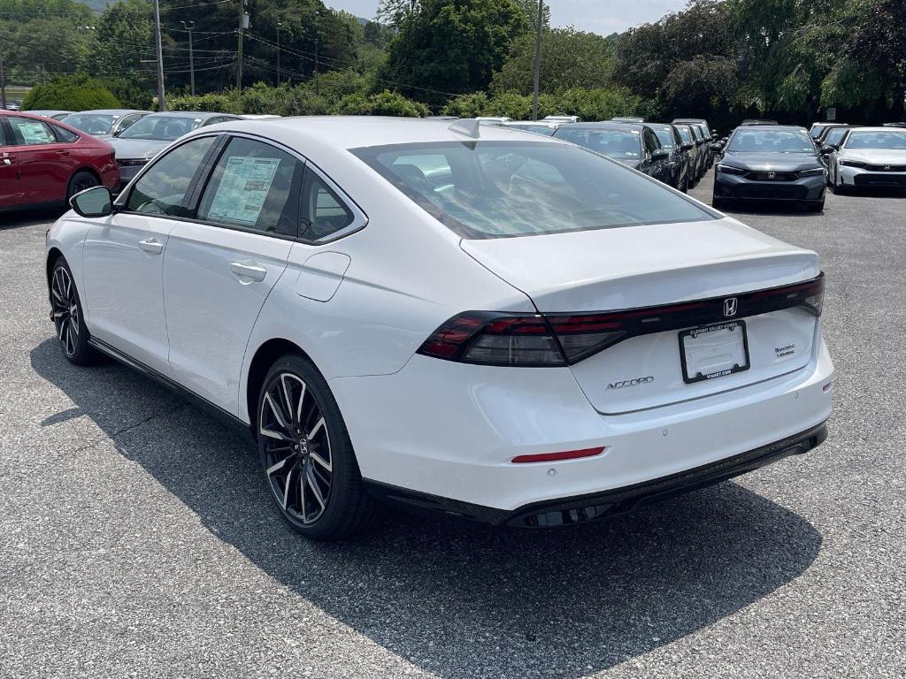 new 2025 Honda Accord Hybrid car, priced at $40,905