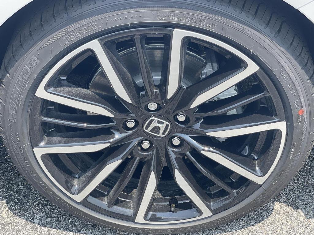 new 2025 Honda Accord Hybrid car, priced at $40,905