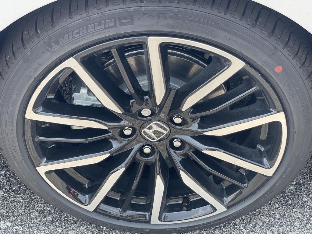 new 2025 Honda Accord Hybrid car, priced at $40,905