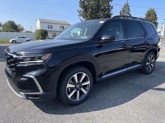 new 2025 Honda Pilot car, priced at $50,695