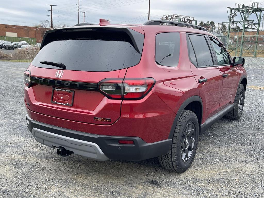 new 2025 Honda Pilot car, priced at $51,305