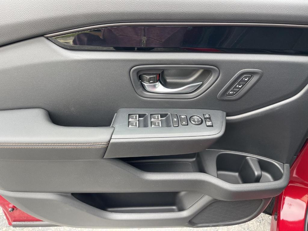 new 2025 Honda Pilot car, priced at $51,305