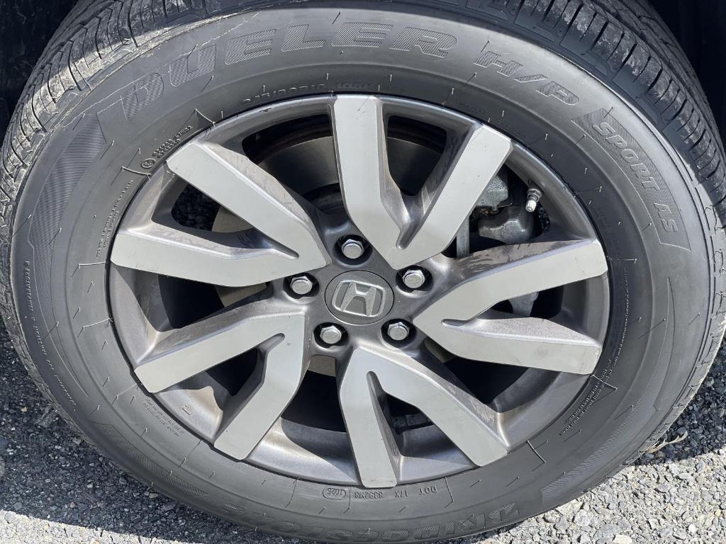 used 2021 Honda Pilot car, priced at $31,995
