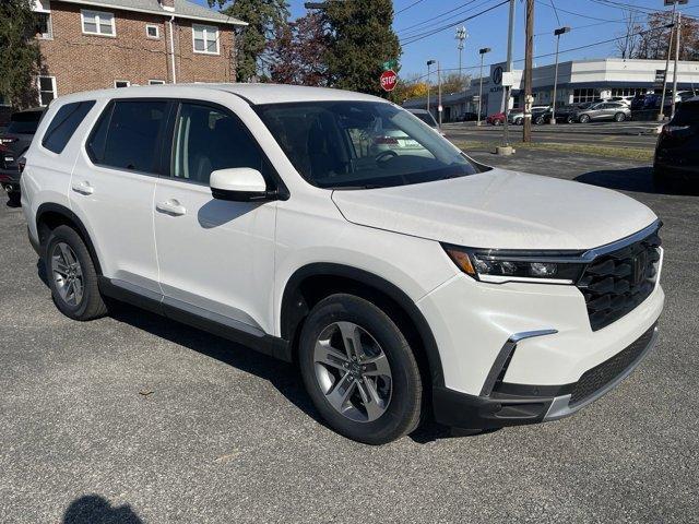 new 2025 Honda Pilot car, priced at $47,450