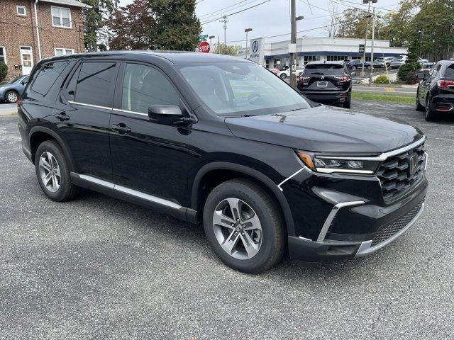 new 2025 Honda Pilot car, priced at $46,995