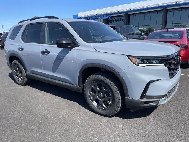 new 2025 Honda Pilot car, priced at $50,950