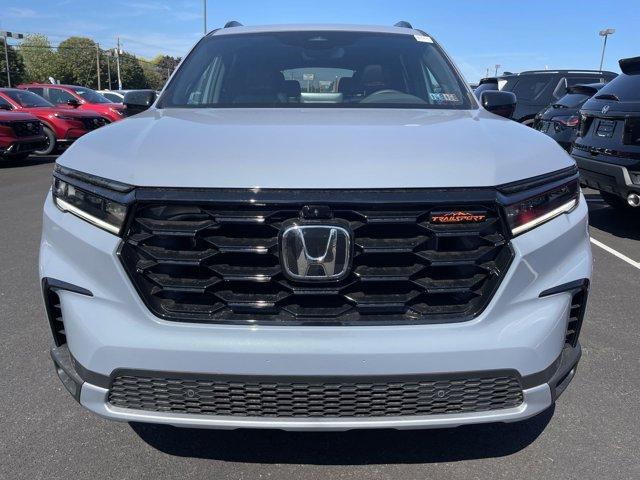 new 2025 Honda Pilot car, priced at $50,950