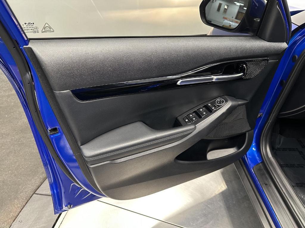 used 2024 Kia Seltos car, priced at $24,295