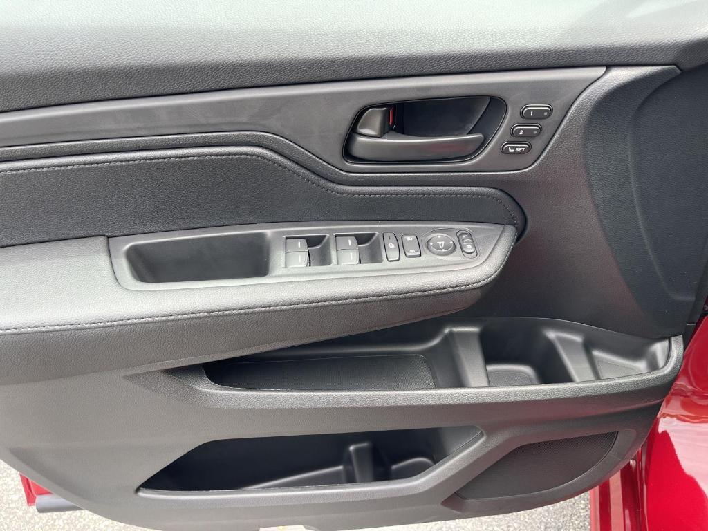 new 2026 Honda Odyssey car, priced at $45,845