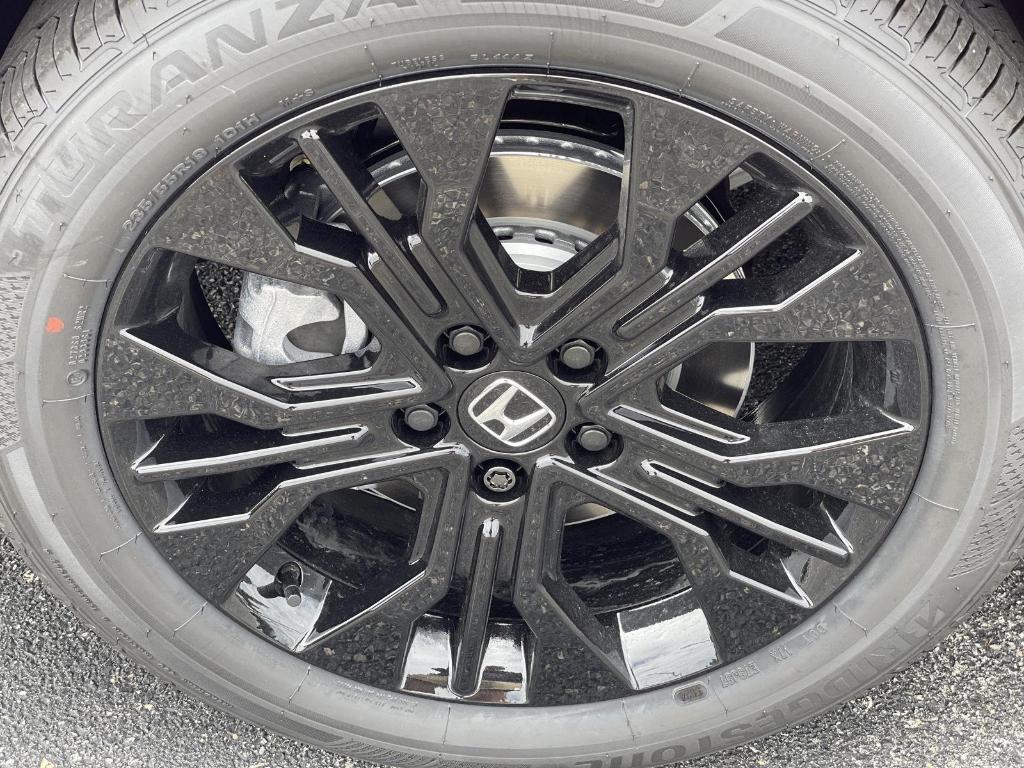 new 2026 Honda Odyssey car, priced at $45,845