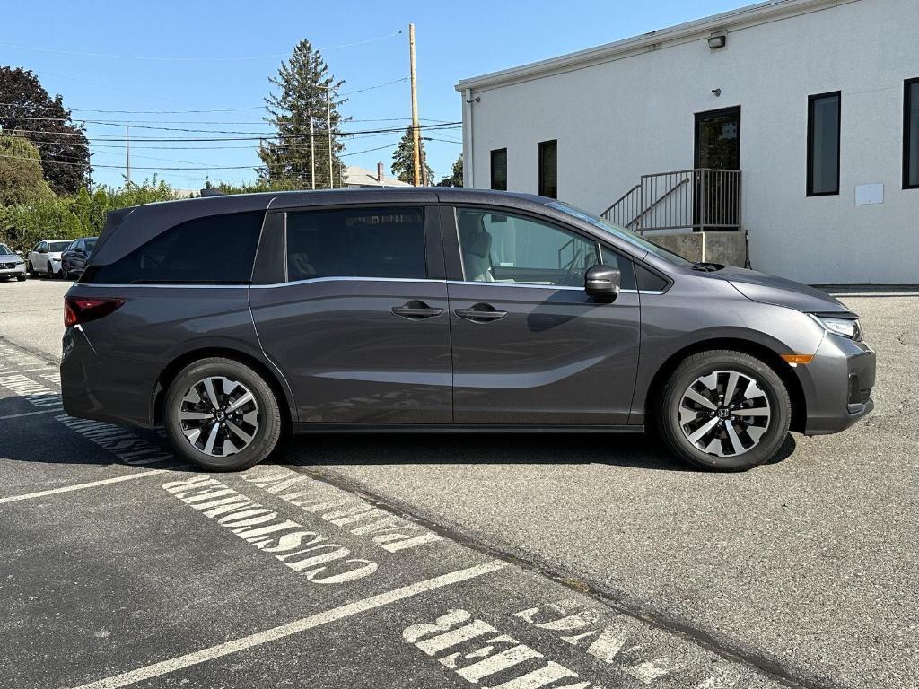 new 2026 Honda Odyssey car, priced at $44,290