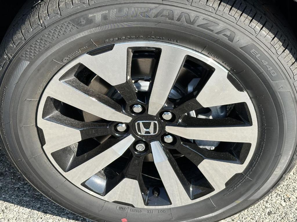 new 2026 Honda Odyssey car, priced at $44,290