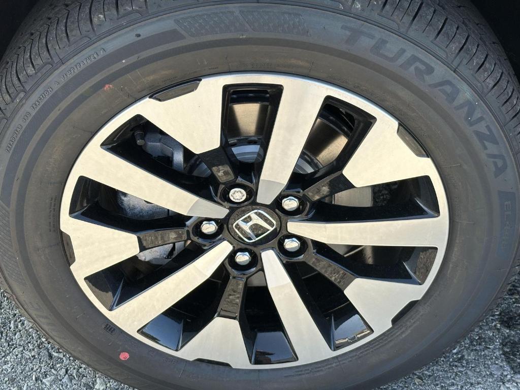 new 2026 Honda Odyssey car, priced at $44,290