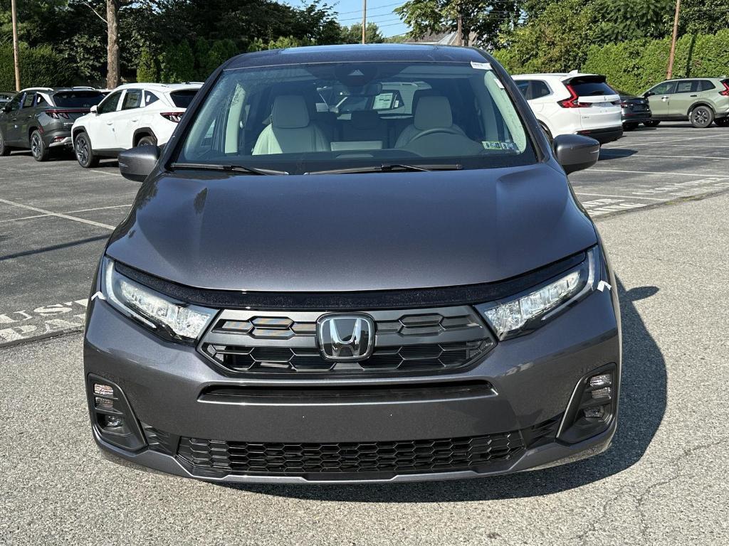new 2026 Honda Odyssey car, priced at $44,290